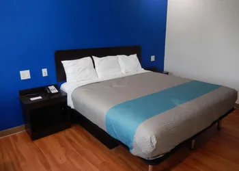 Knights Inn Houston hotel thumbnail 8
