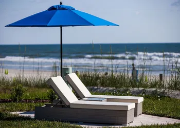 The Salty Mermaid Oceanfront Hotel hotel thumbnail 3