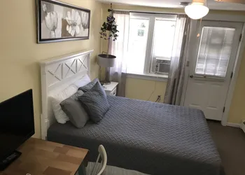 White Feather Motel hotel thumbnail 6