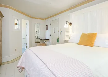The Charlotte Hotel & Restaurant hotel thumbnail 6