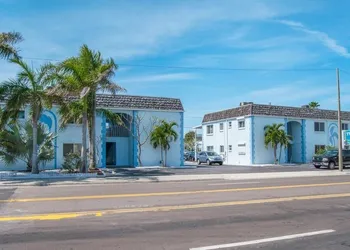 Twins Inn & Apartments hotel thumbnail 2