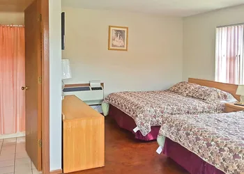 Alpine Motel hotel thumbnail 6