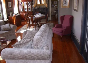 Roussell's Garden Bed & Breakfast hotel thumbnail 4