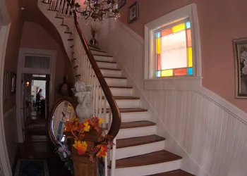 Roussell's Garden Bed & Breakfast hotel thumbnail 6