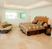 Shangri La Penthouses by Cheap Getaway hotel detail image 7