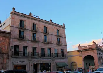 Hotel Condesa hotel thumbnail 2
