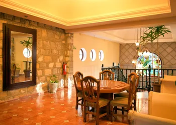 Hotel Valles hotel thumbnail 5