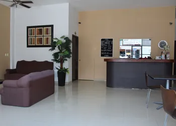 Hotel El Roble hotel thumbnail 3