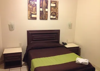 Hotel El Roble hotel thumbnail 7