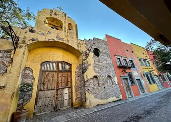 Casa Mision de San Miguel hotel thumbnail 4