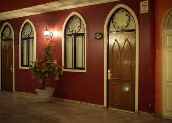 Hotel La Mansion Suiza hotel thumbnail 3