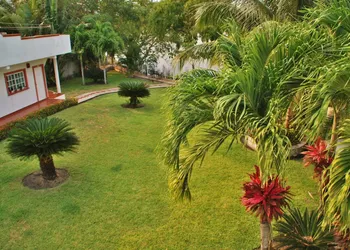 Hotel Lagoon hotel thumbnail 3