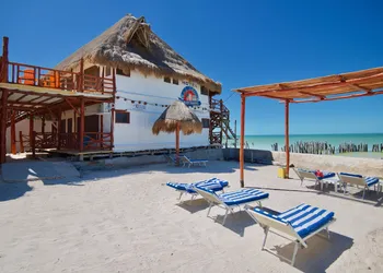 Golden Paradise Beach hotel thumbnail 2