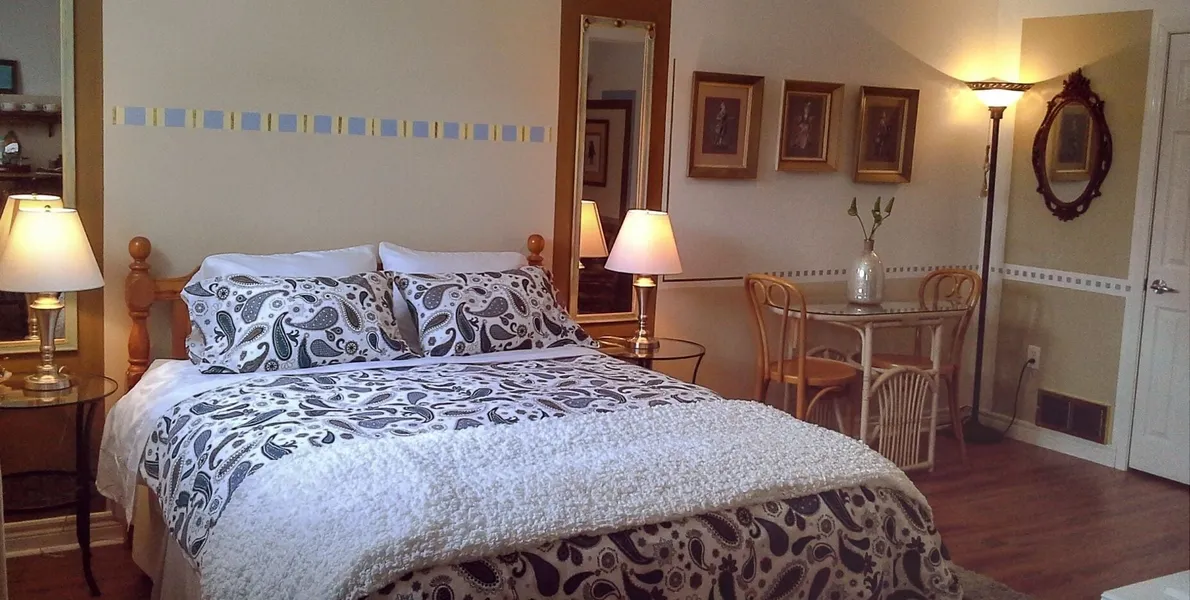Opus 74 Bed & Breakfast hotel detail image 6