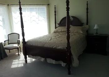 Harvelle House Bed & Breakfast hotel thumbnail 3