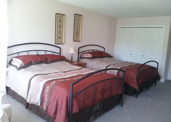 Harvelle House Bed & Breakfast hotel thumbnail 4