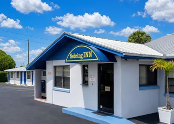 Sebring Inn hotel thumbnail 6