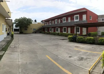 Hotel Montroi City hotel thumbnail 2