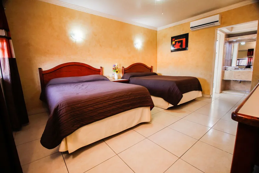 Hotel & Suites Marrod hotel detail image 6
