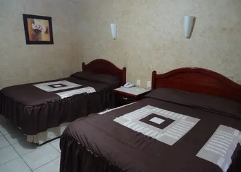 Hotel & Suites Marrod hotel thumbnail 7