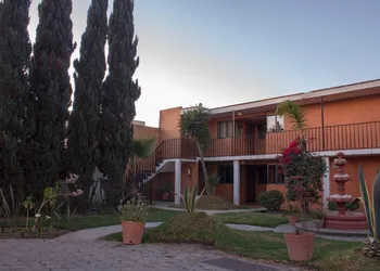 Villas Hotel Cholula hotel thumbnail 3