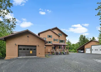 Bear Lake Lodgings Bed & Breakfast hotel thumbnail 2