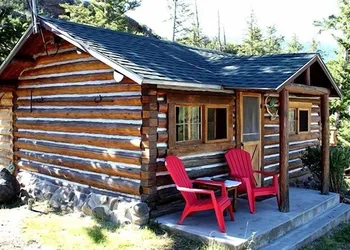 Creekside Lodge at Yellowstone hotel thumbnail 4