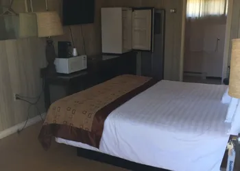 Robbie's Motel hotel thumbnail 4