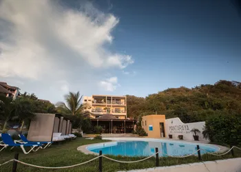 Manta Raya Hotel hotel thumbnail 7