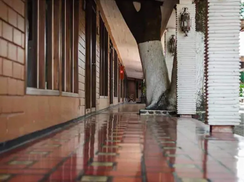 Hotel El Rancho hotel detail image 2