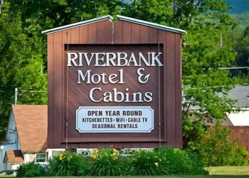 Riverbank Motel and Cabins hotel thumbnail 6