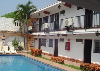 Hotel & Suites Coral hotel thumbnail 5