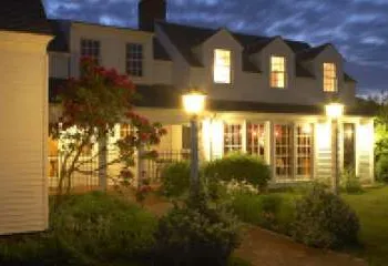 Mooncussers Tavern and Inn hotel thumbnail 6