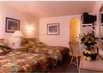 El Dorado Inn hotel thumbnail 5