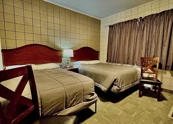 Caravel Motel hotel thumbnail 4