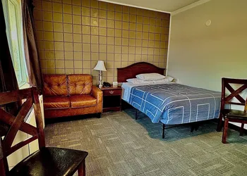 Caravel Motel hotel thumbnail 8