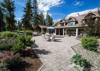 Retreat Wilderness Inn hotel thumbnail 7