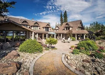 Retreat Wilderness Inn hotel thumbnail 8