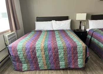 Moose Motel hotel thumbnail 6