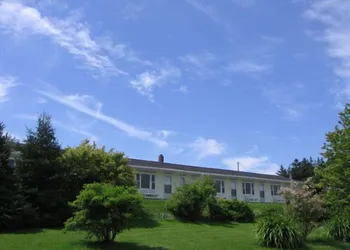 Joyce's Motel & Cottages hotel thumbnail 2