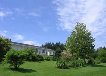 Joyce's Motel & Cottages hotel thumbnail 3