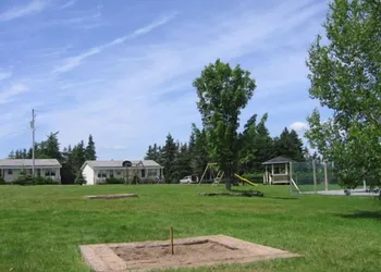 Joyce's Motel & Cottages hotel thumbnail 6