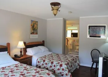 Gold Pine Inn Motel hotel thumbnail 8