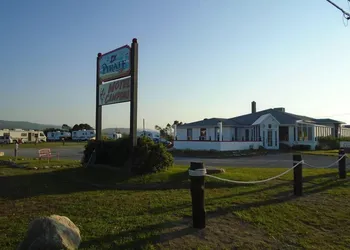 Le Pirate Motel & Camping hotel thumbnail 4