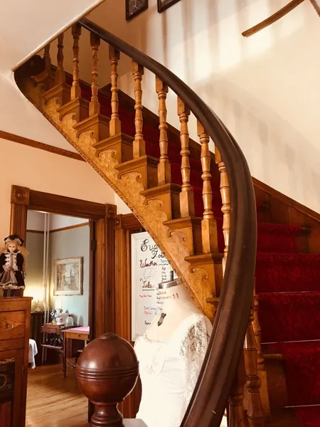 Evangeline's Tower Bed & Breakfast hotel detail image 2