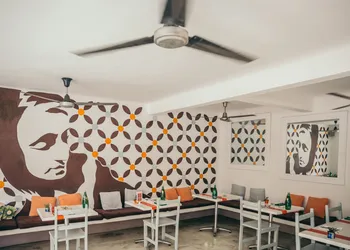 Teetotum Hotel Restaurant Lounge hotel thumbnail 6