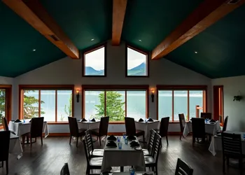 Halcyon Hot Springs Resort hotel thumbnail 8