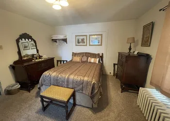 The John Butler House Bed & Breakfast hotel thumbnail 6