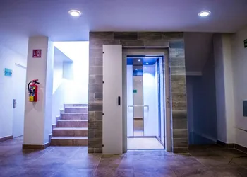 HM Hotel hotel thumbnail 5