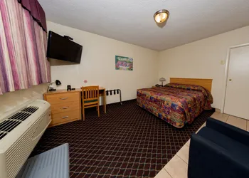 Prairie Mountain Inn hotel thumbnail 5